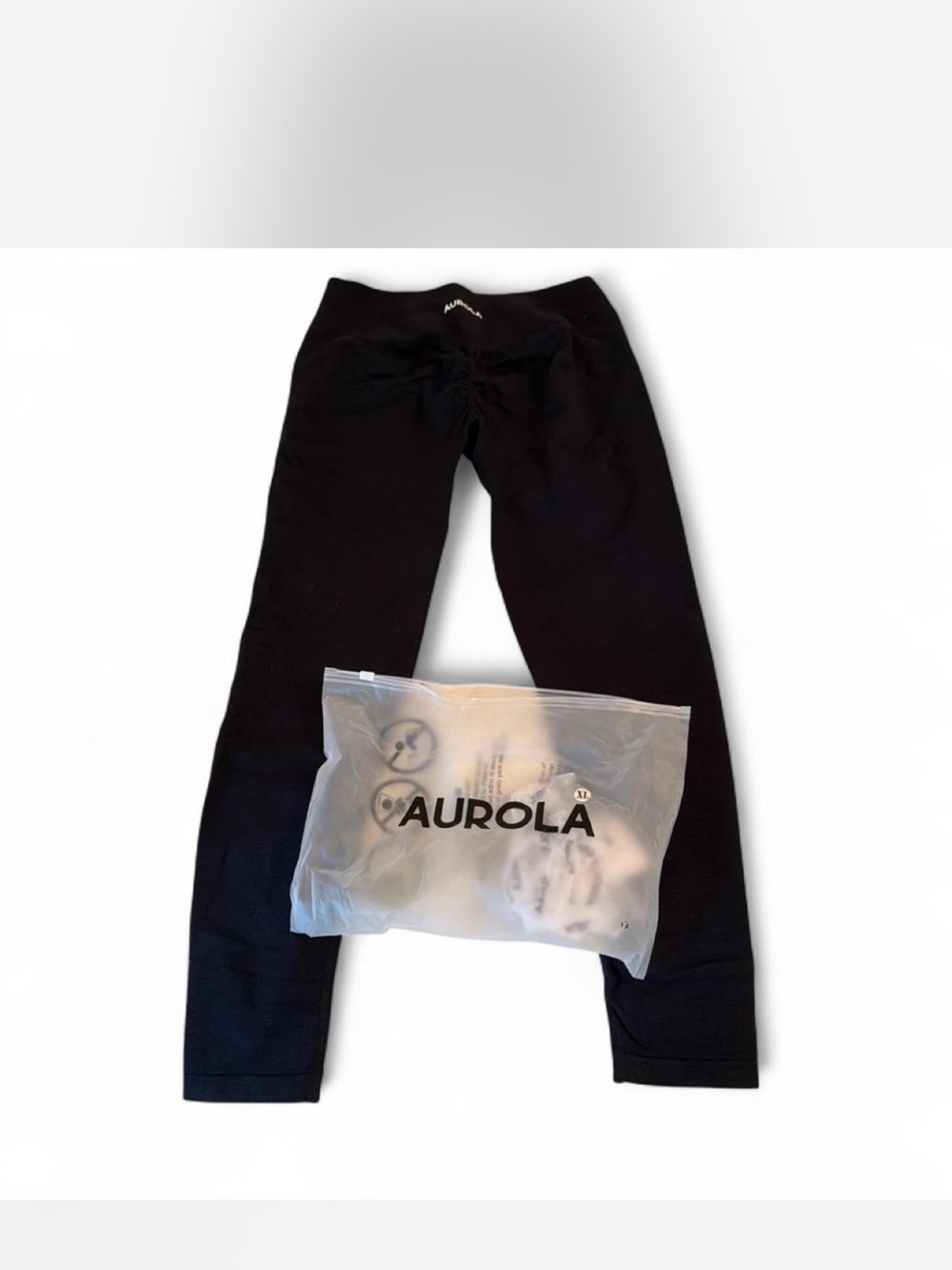 Aurola Black Yoga Pants